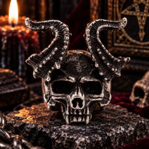 Bague Tête de Mort Cornue Noire